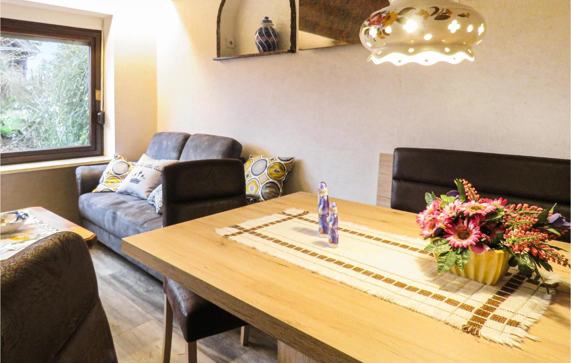 Amazing Apartment In Hinterweidenthal With Wifi 외부 사진